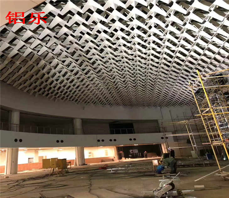 罗定铝单板幕墙工场，冲孔铝单板幕墙价格