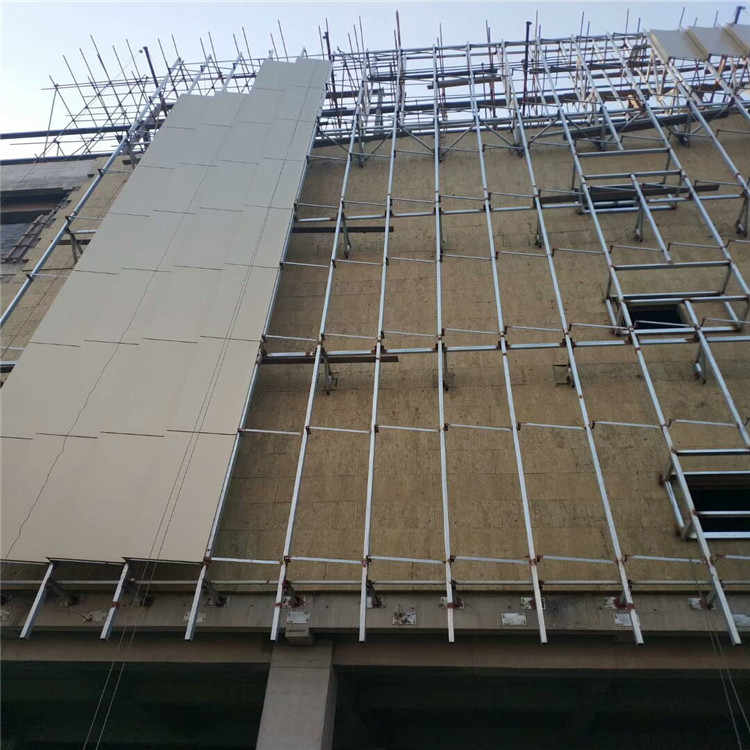 罗定专业生产应用多的铝单板材料-型号齐全