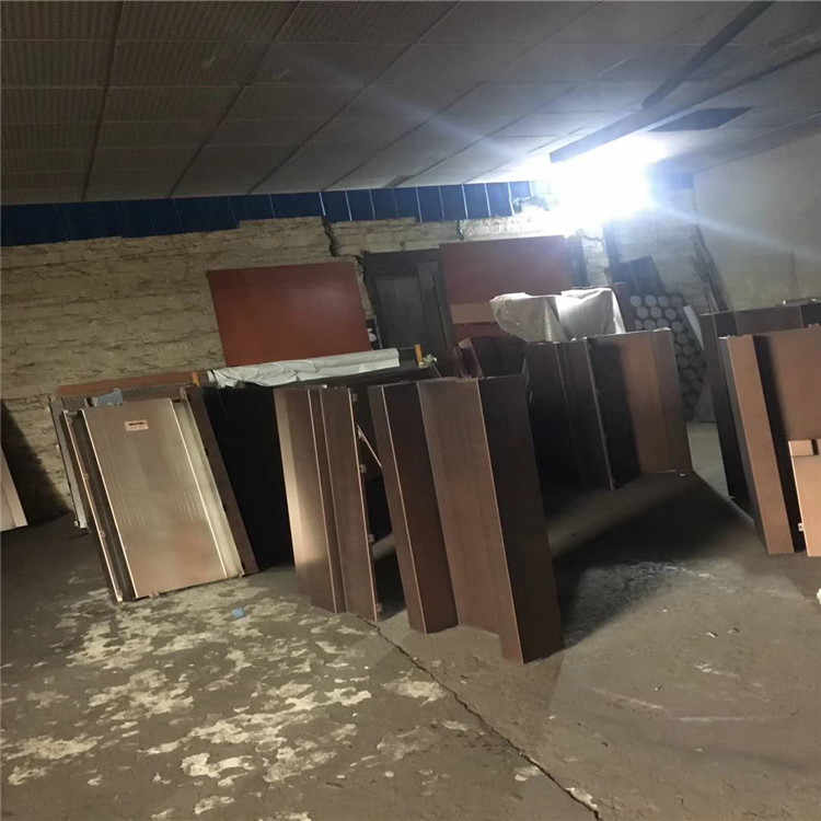 建瓯苏拉丝铜色铝单板有什么优点