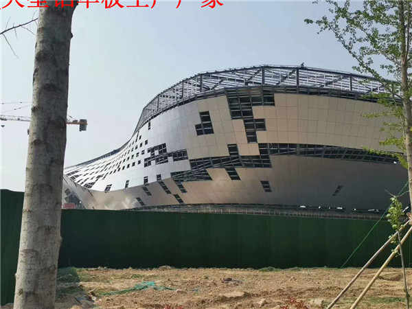 曲江铝单板在加工时应当注意什么？