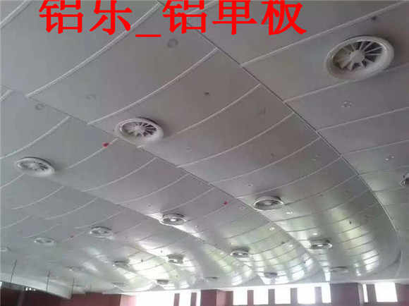 凌海铝单板不断改革 推动装饰行业发展